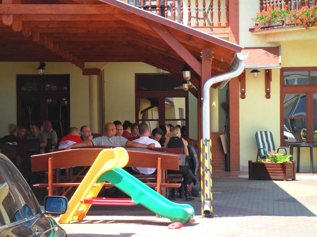 Hotel St.Florian Štúrovo Eksteriør bilde