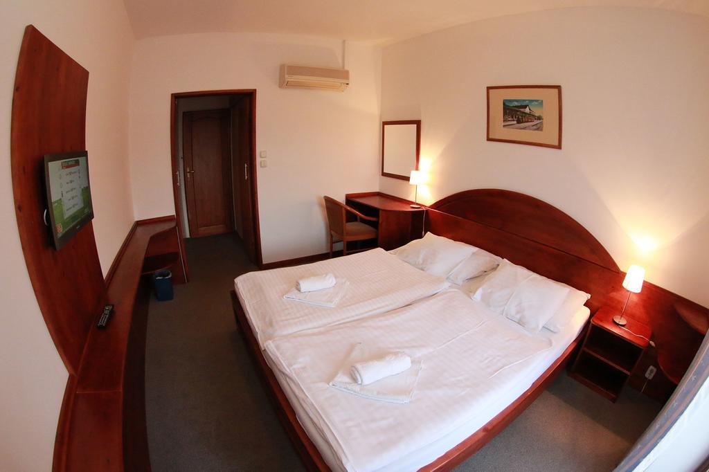 Hotel St.Florian Štúrovo Eksteriør bilde